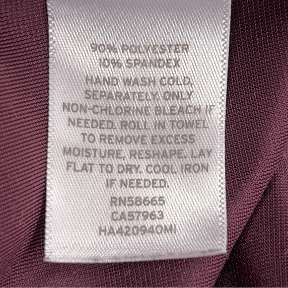 Size 6 Halogen Burgundy Red Velour Tank Y2K Style Stretch Goth Sleeveless Vneck - Picture 11 of 11
